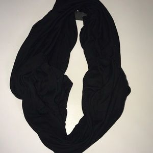Infinity scarf